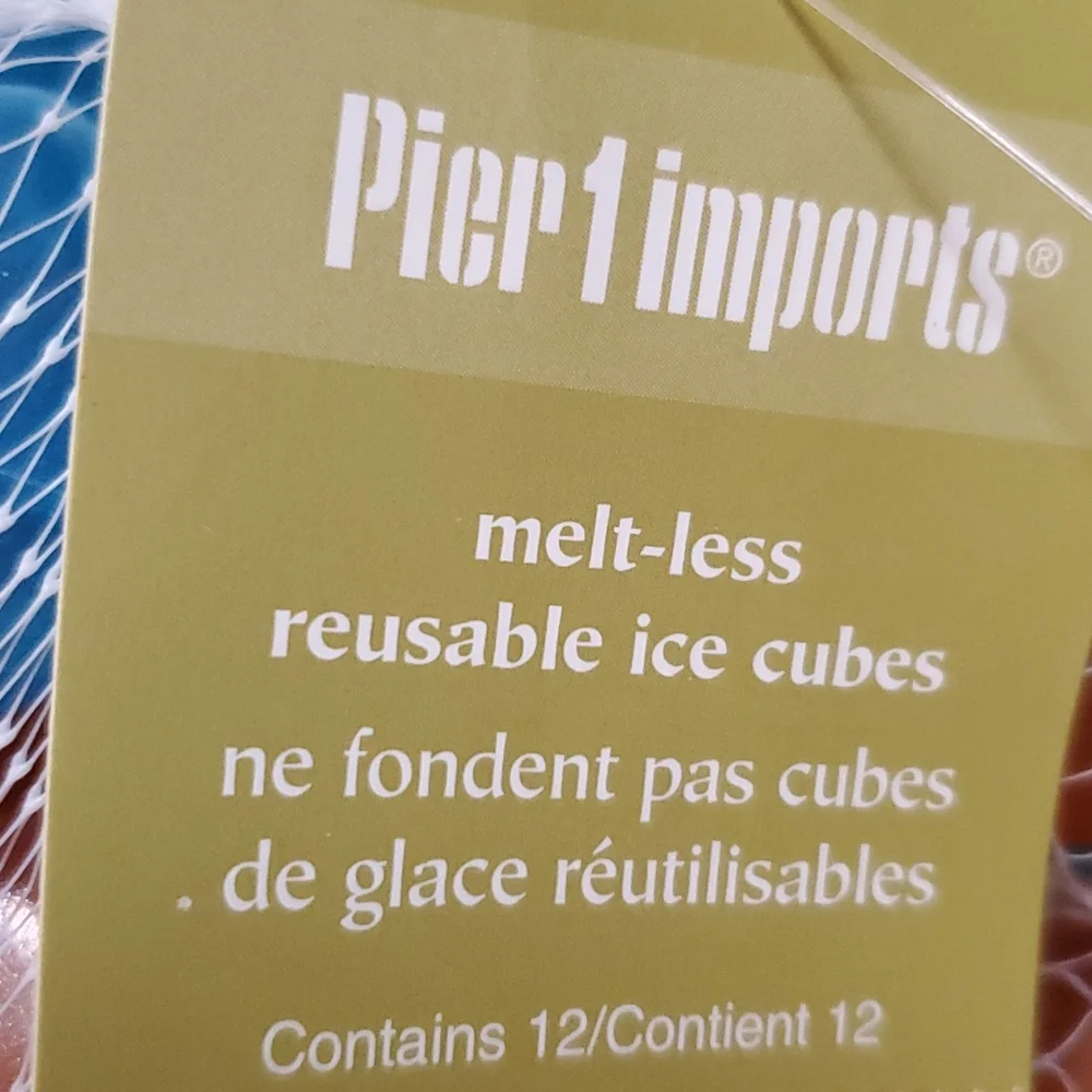 🧊 PIER 1 Melt-Less Reusable Ice Cubes 🧊